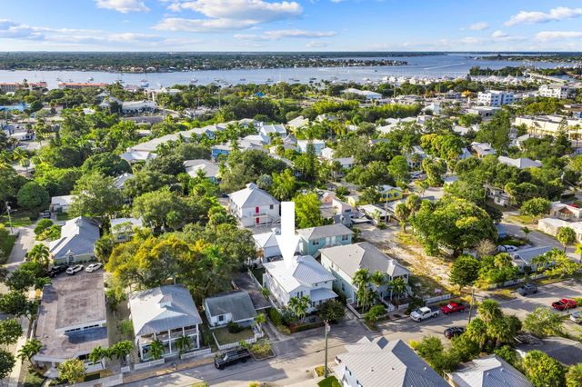 516 SW Camden Avenue, Stuart, FL 34994