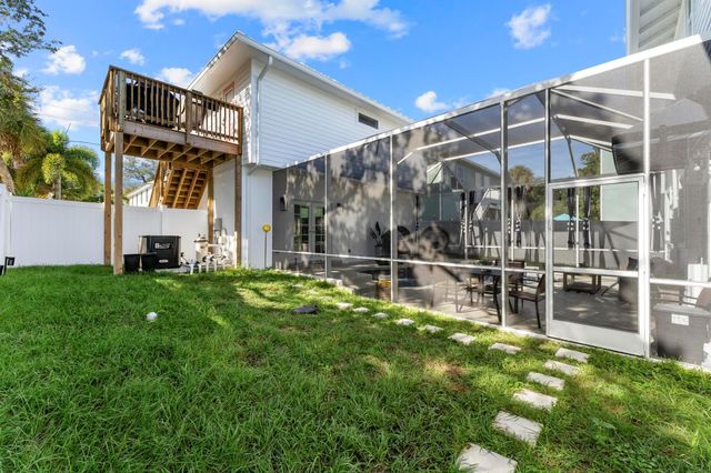 516 SW Camden Avenue, Stuart, FL 34994