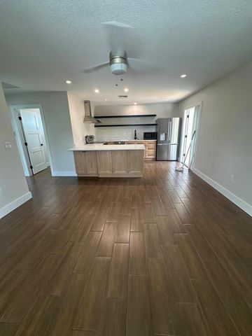 516 SW Camden Avenue, Stuart, FL 34994