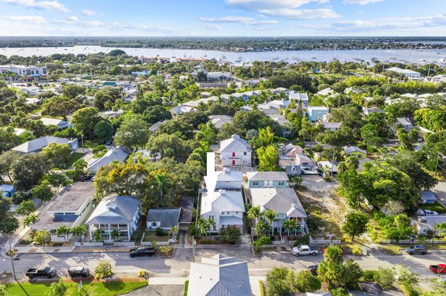 516 SW Camden Avenue, Stuart, FL 34994