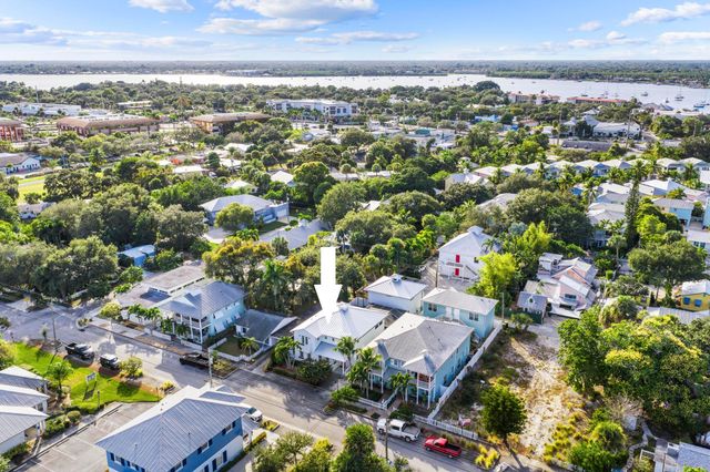 516 SW Camden Avenue, Stuart, FL 34994