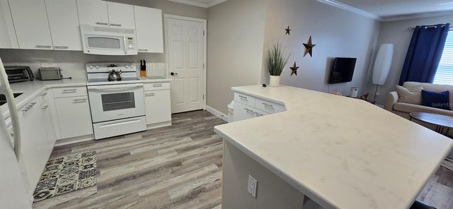 712 ARTESIA AVENUE, The Villages, FL 32162