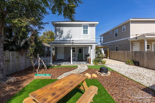 415 E Gonzalez St, Pensacola, FL 32503