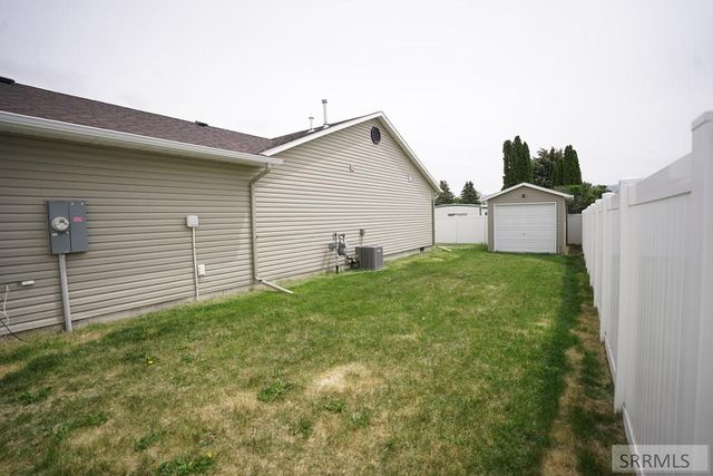 1863 Scottsdale Drive, Pocatello, ID 83202