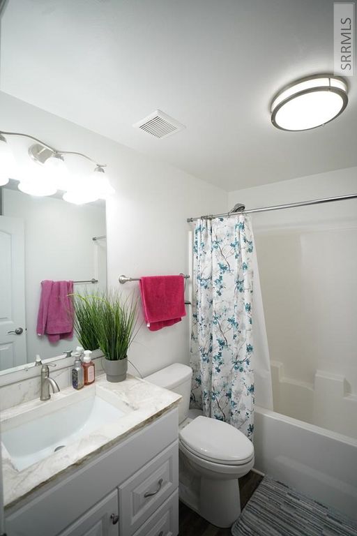 Image 7 of property listing at 1863 Scottsdale Drive, Pocatello, ID 83202