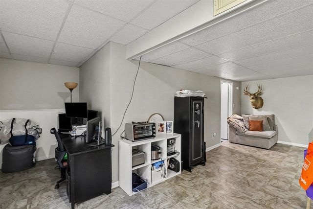 279 Fairway Court, Plainwell, MI 49080