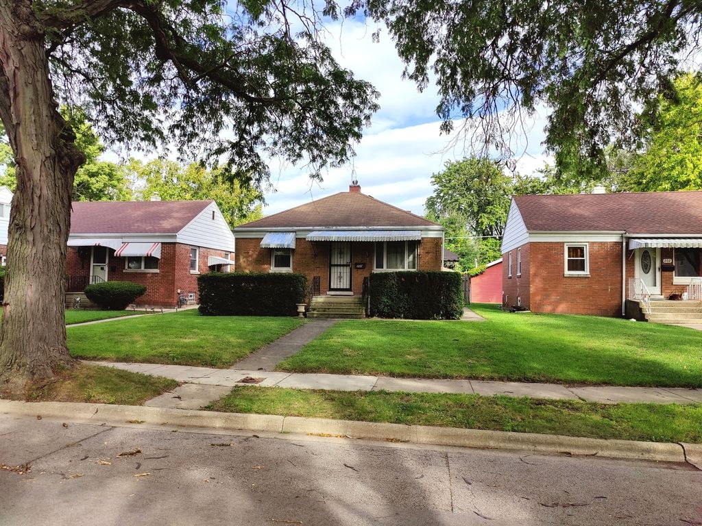 200 Earl Avenue, Joliet, IL 60436 — exterior