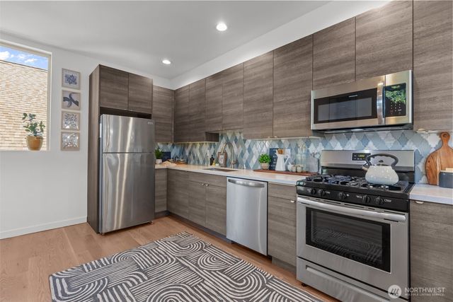 2639 A 45th Avenue SW, Seattle, WA 98116