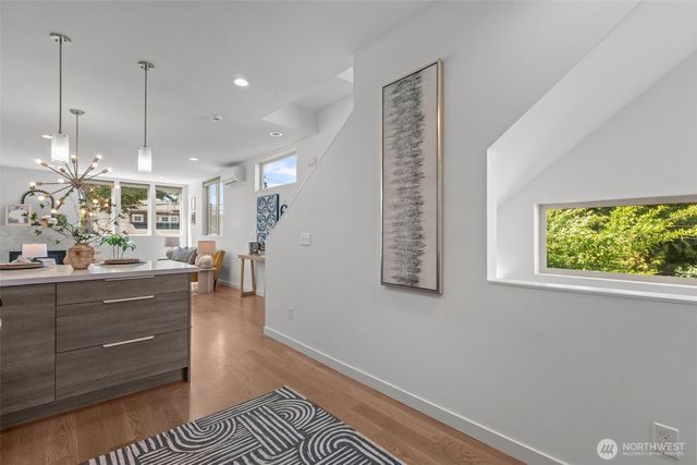 2639 A 45th Avenue SW, Seattle, WA 98116
