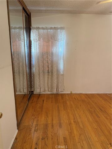 18413 Delano, Tarzana, CA 91335