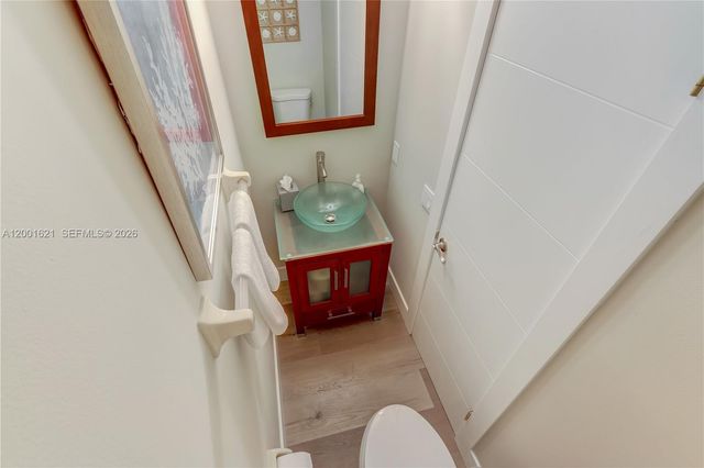 1130 NW 78th Ter, Plantation, FL 33322