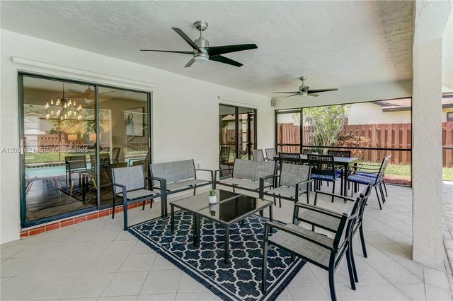 1130 NW 78th Ter, Plantation, FL 33322