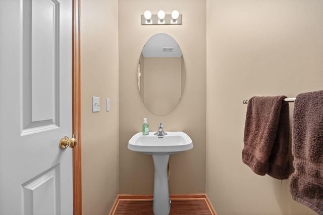 2010 Stahlke Way, Chaska, MN 55318