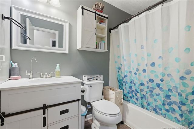 1950 Ava Road, Autryville, NC 28318