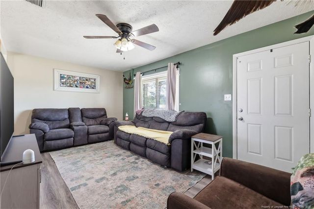 1950 Ava Road, Autryville, NC 28318