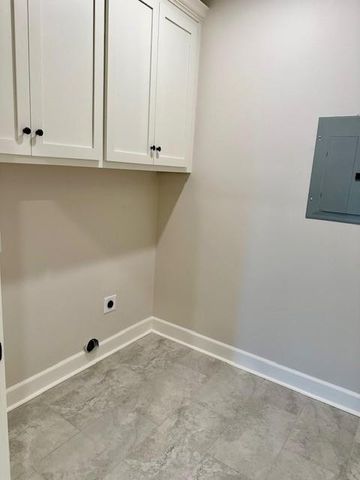 2982 Newman Road B, Mobile, AL 36695