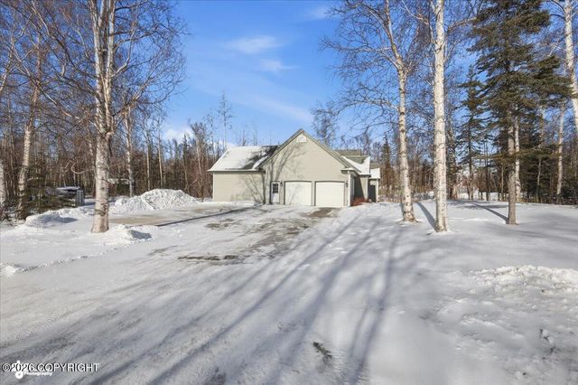 2957 E Wanamingo Drive, Wasilla, AK 99654