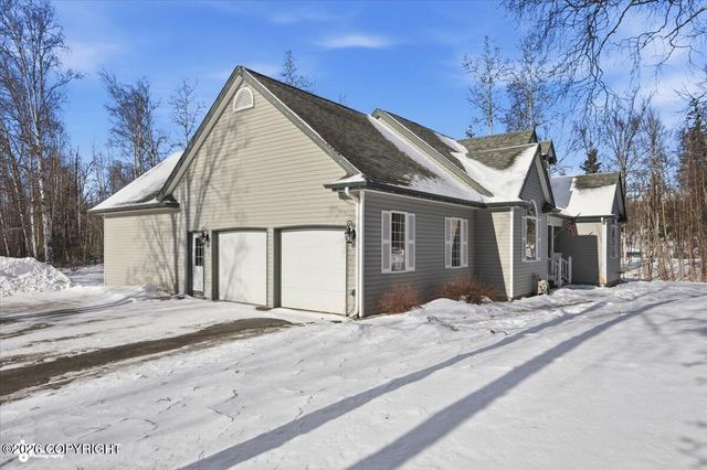 2957 E Wanamingo Drive, Wasilla, AK 99654
