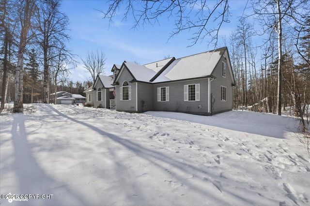 2957 E Wanamingo Drive, Wasilla, AK 99654