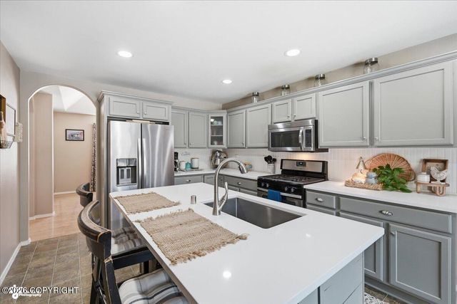 2957 E Wanamingo Drive, Wasilla, AK 99654