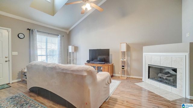 2790 SOUTHWOOD LANE, Bessemer, AL 35022