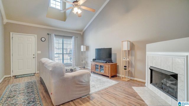 2790 SOUTHWOOD LANE, Bessemer, AL 35022