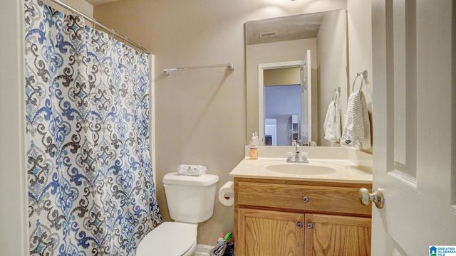 2790 SOUTHWOOD LANE, Bessemer, AL 35022