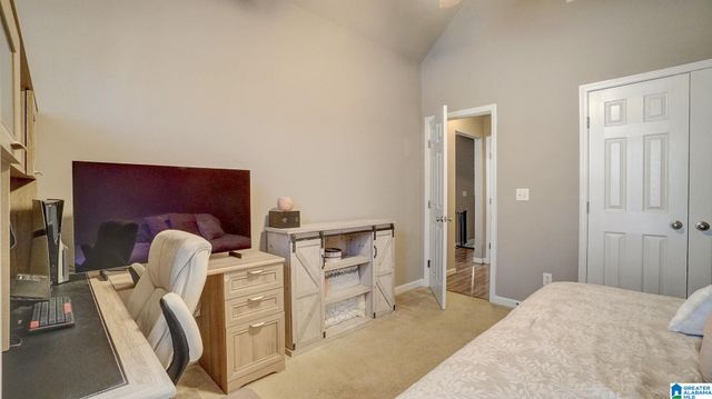 2790 SOUTHWOOD LANE, Bessemer, AL 35022