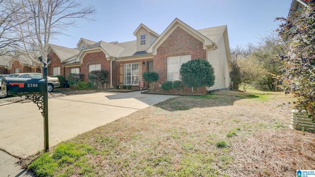 2790 SOUTHWOOD LANE, Bessemer, AL 35022