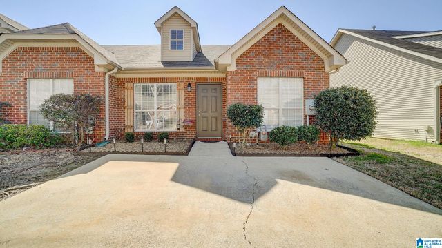 2790 SOUTHWOOD LANE, Bessemer, AL 35022
