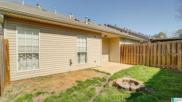 2790 SOUTHWOOD LANE, Bessemer, AL 35022