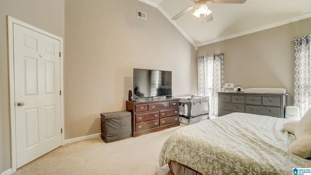 2790 SOUTHWOOD LANE, Bessemer, AL 35022