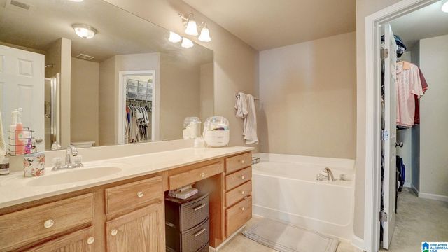 2790 SOUTHWOOD LANE, Bessemer, AL 35022