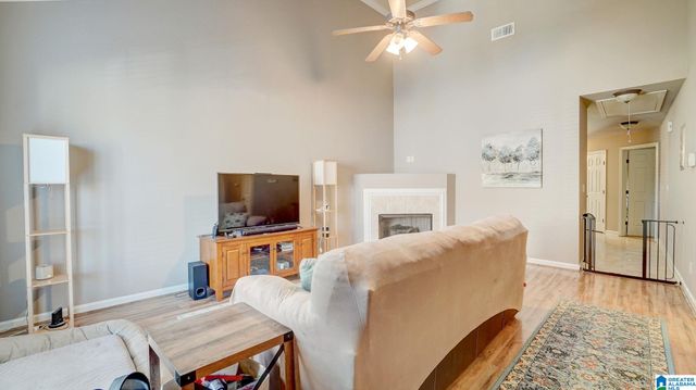 2790 SOUTHWOOD LANE, Bessemer, AL 35022