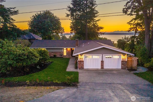 28601 13th Avenue S, Federal Way, WA 98003