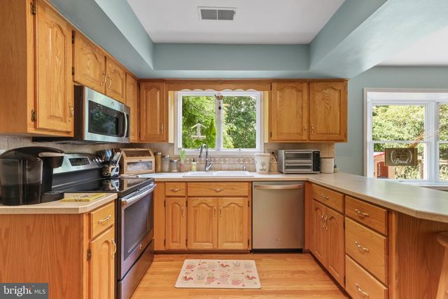 4471 WAGNER DR, Bethlehem, PA 18020