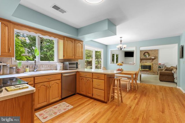 4471 WAGNER DR, Bethlehem, PA 18020
