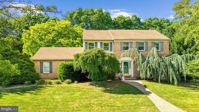 4471 WAGNER DR, Bethlehem, PA 18020