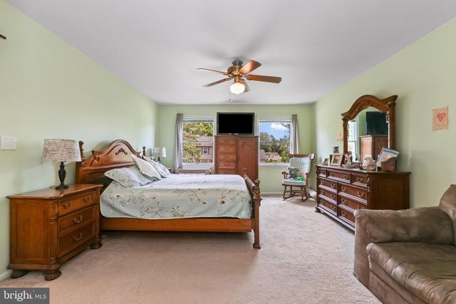 4471 WAGNER DR, Bethlehem, PA 18020