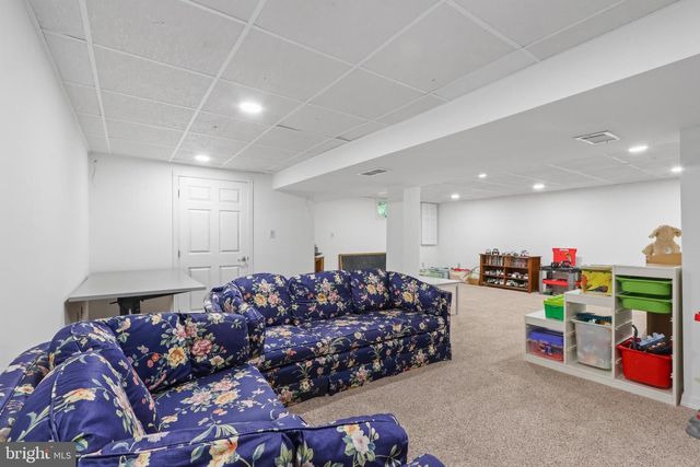 4471 WAGNER DR, Bethlehem, PA 18020