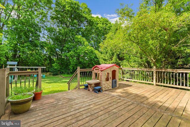 4471 WAGNER DR, Bethlehem, PA 18020
