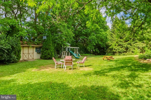 4471 WAGNER DR, Bethlehem, PA 18020