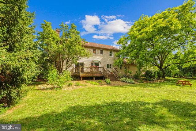 4471 WAGNER DR, Bethlehem, PA 18020