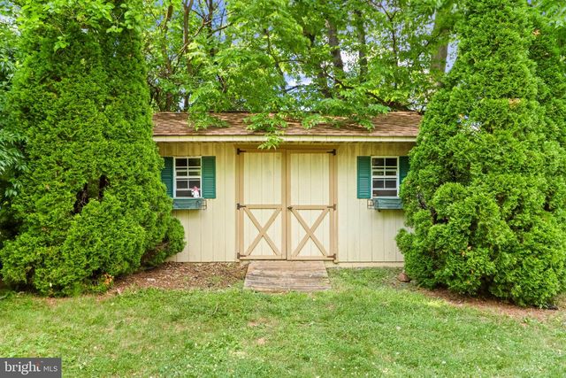4471 WAGNER DR, Bethlehem, PA 18020