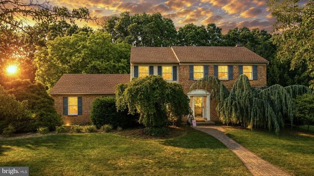 4471 WAGNER DR, Bethlehem, PA 18020