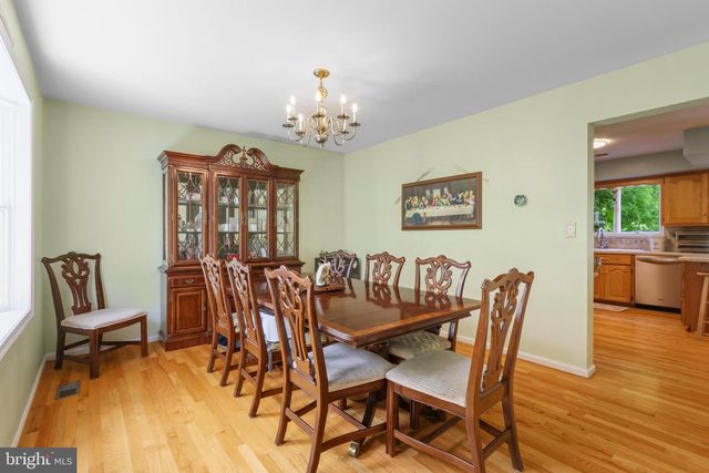 4471 WAGNER DR, Bethlehem, PA 18020