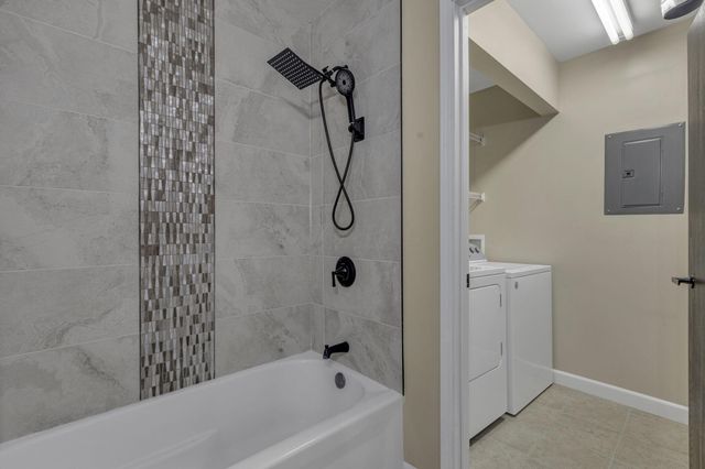 4363 Seahorse Lane, Groveport, OH 43125