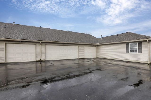 4363 Seahorse Lane, Groveport, OH 43125