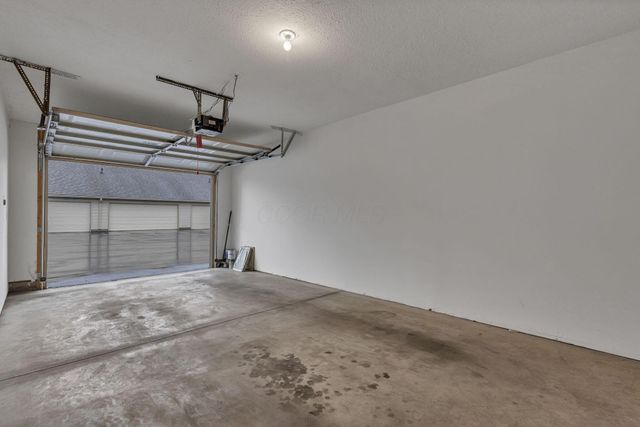 4363 Seahorse Lane, Groveport, OH 43125