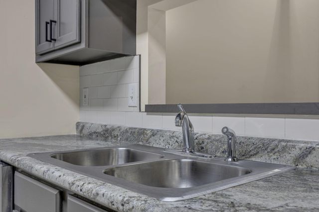 4363 Seahorse Lane, Groveport, OH 43125